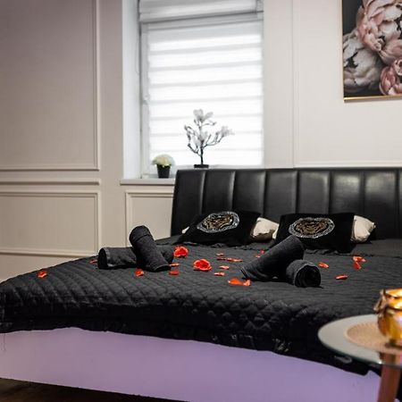 Zamoyskiego Jacuzzi Apartment Краков Экстерьер фото